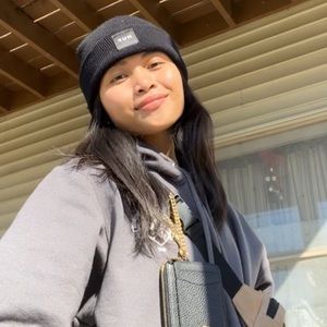 Meet your Posher, Joangrace